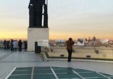 Expo-Madrid.-Azul-y-verde-sobre-negro.-As-Pontes-DSC_6772